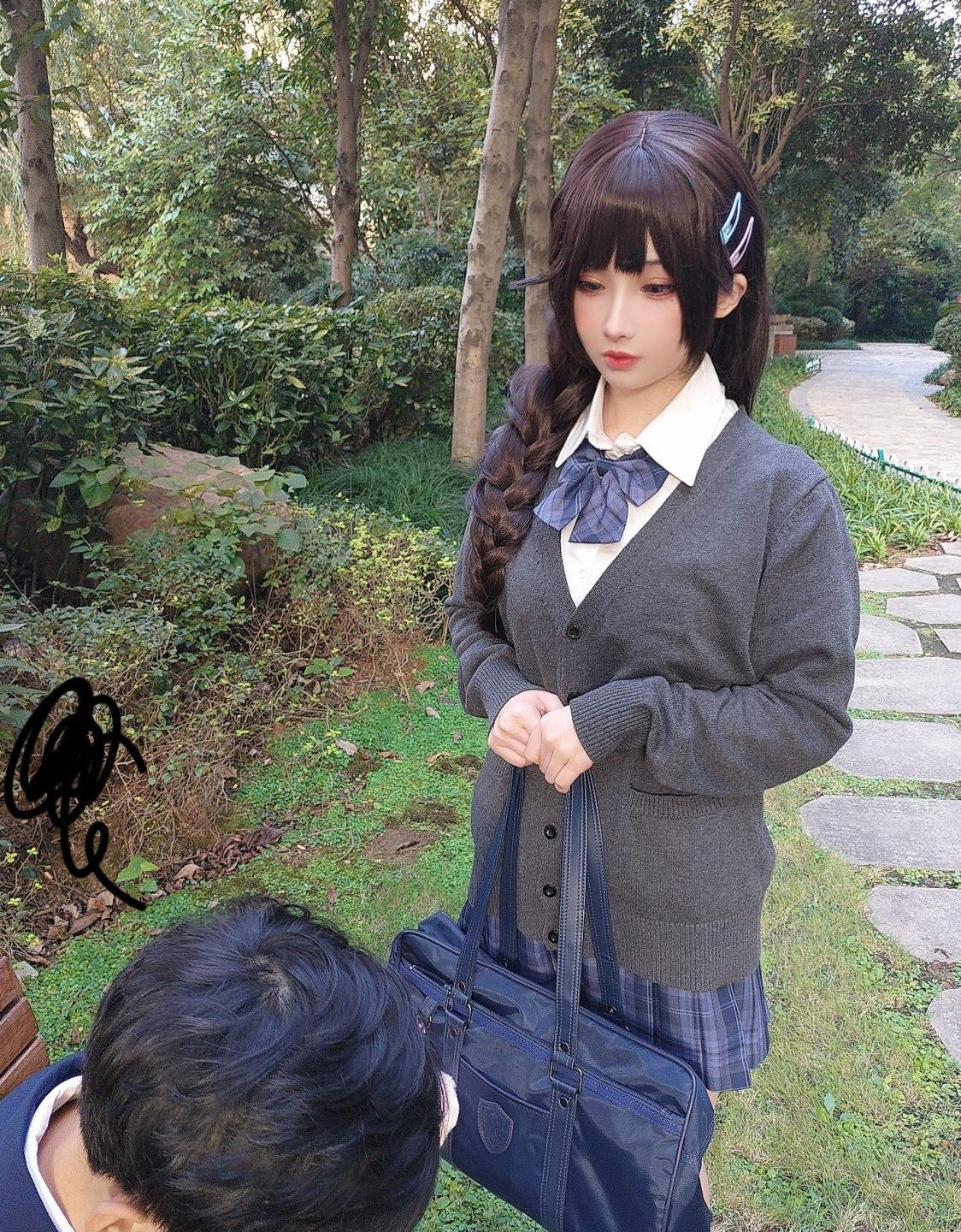 ����ˮ�۴�ѧ��žž�Ű���Ůȫ������