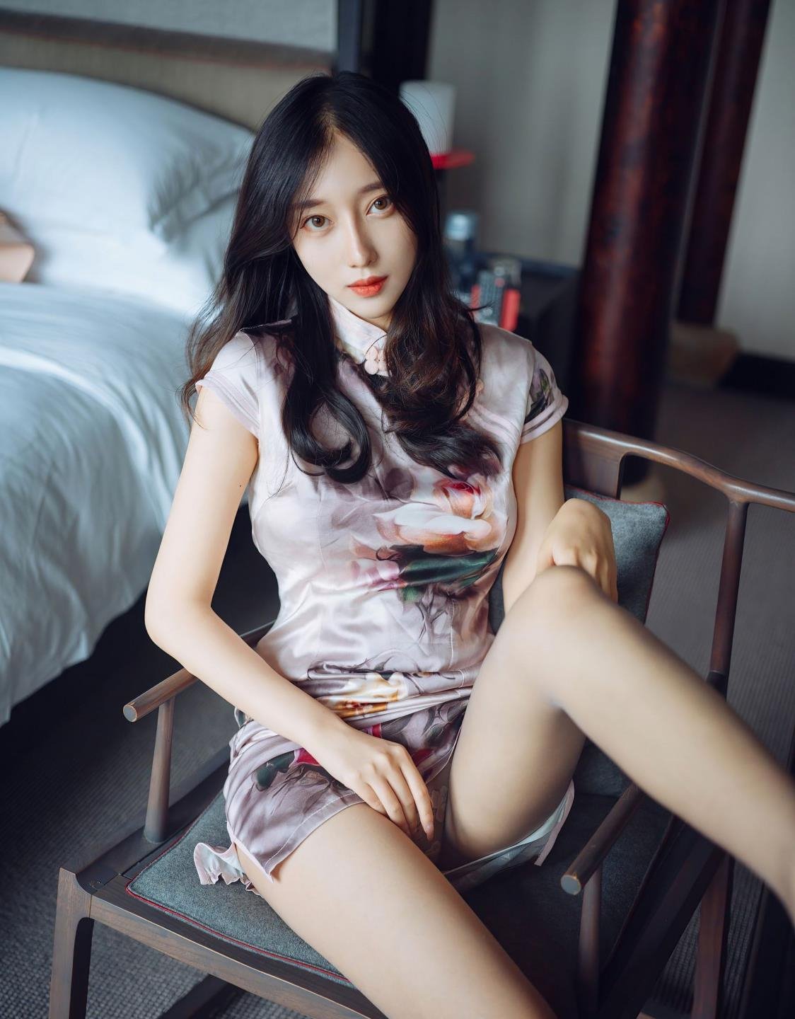 �첥��վ�����������