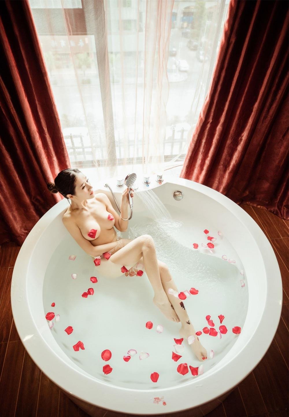 �ձ�����500��Ůѧ��ȫ��