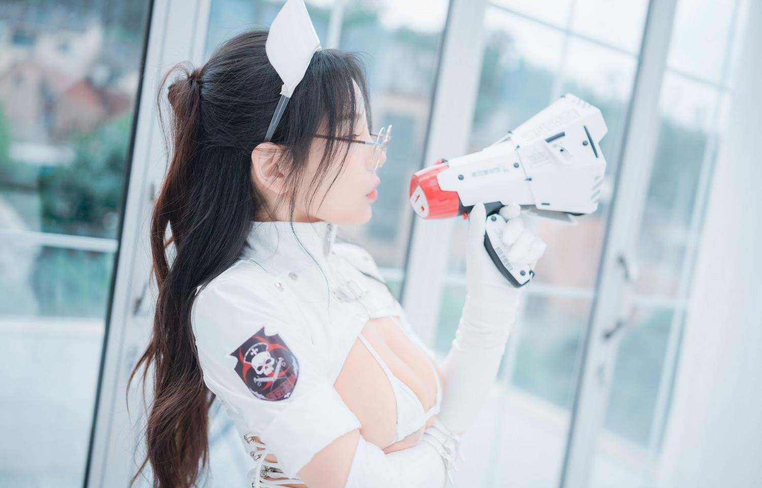 ���߲ݴ�ýÿ���������IOSBD�����