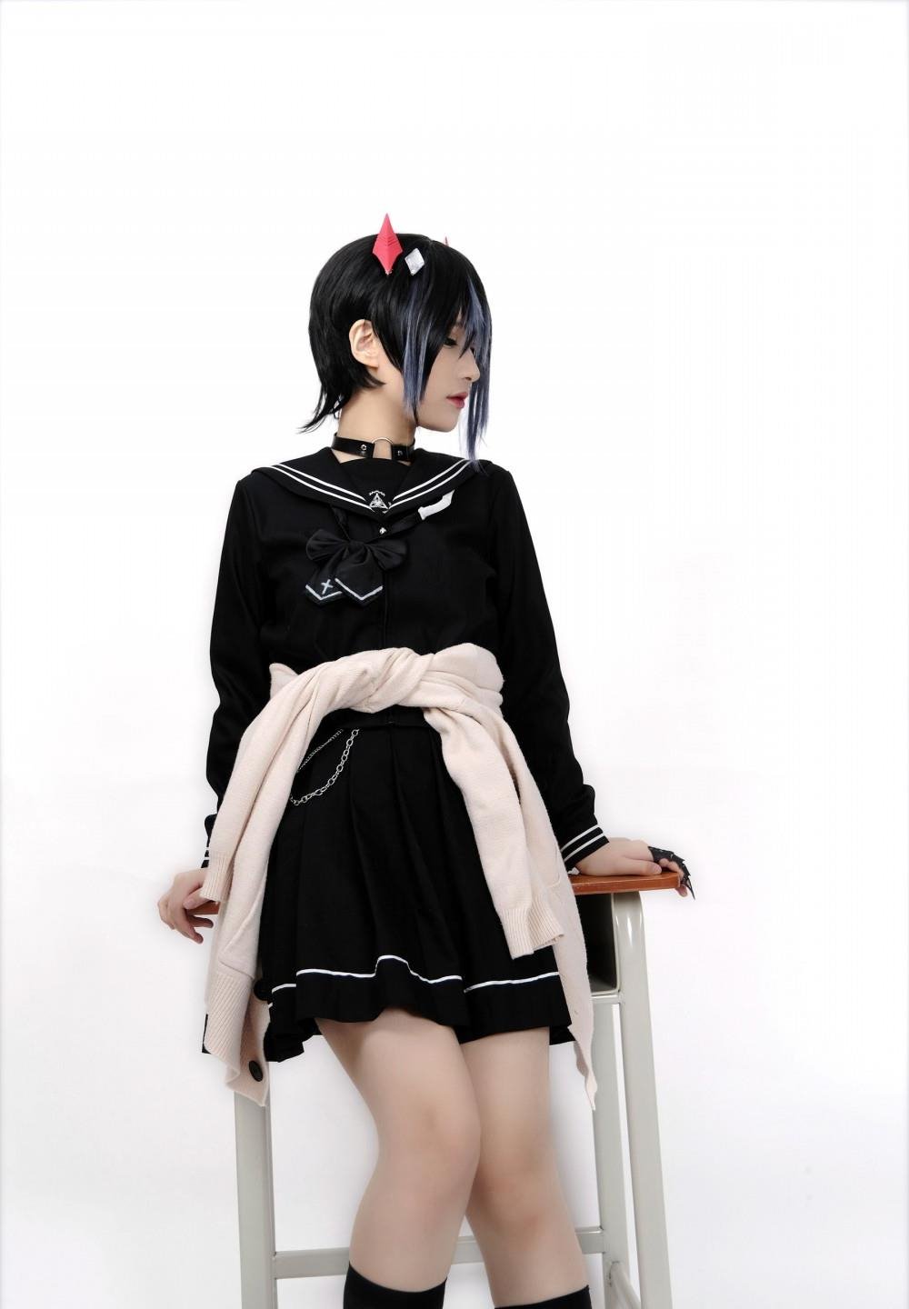 һ����������AV����BD�����