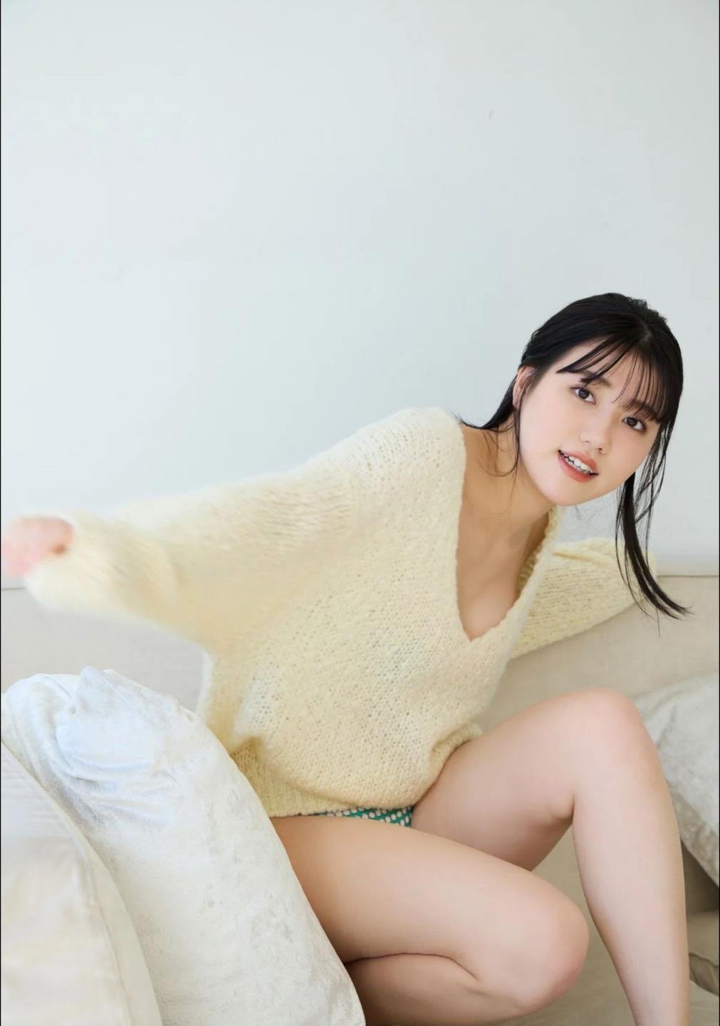 ����һ������ɫ��Ծ����������