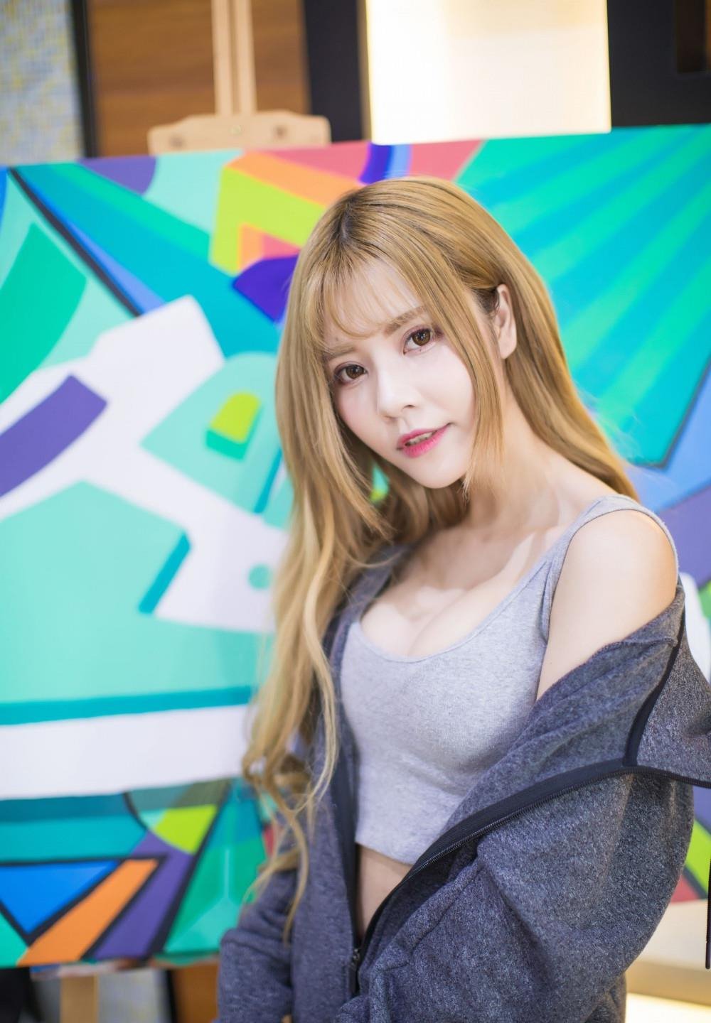 ������������Ů����������Ƶȫ��