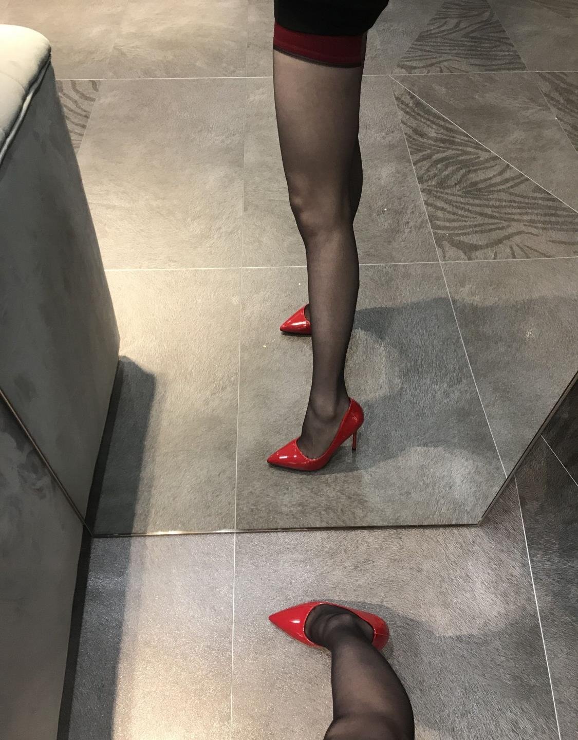 ��֦��ˮPOУ԰�������