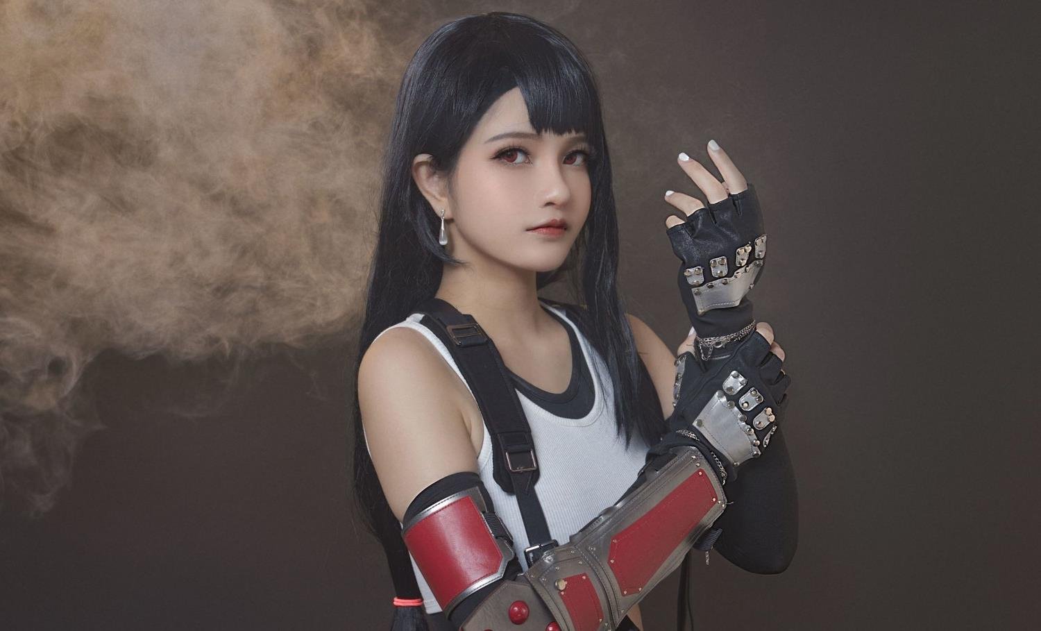 ��Ů���³鴤GIF��̬ͼ�Կ��������