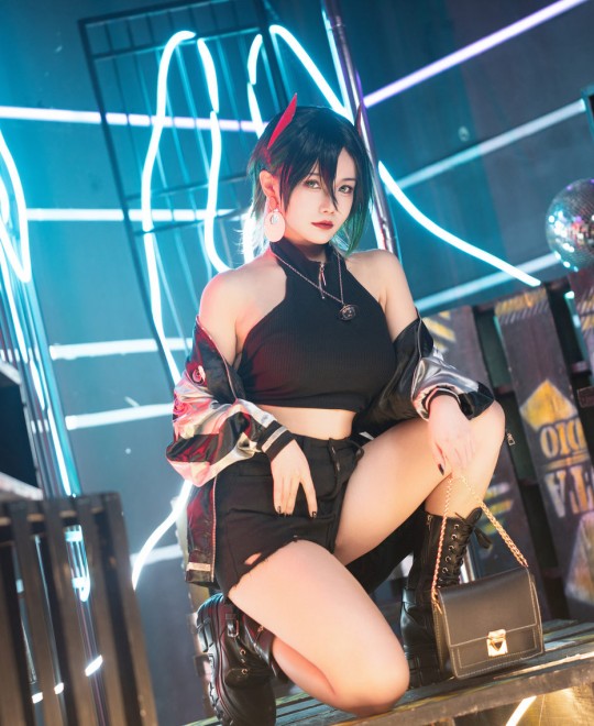 ��Ц������������Ů��ȫ������