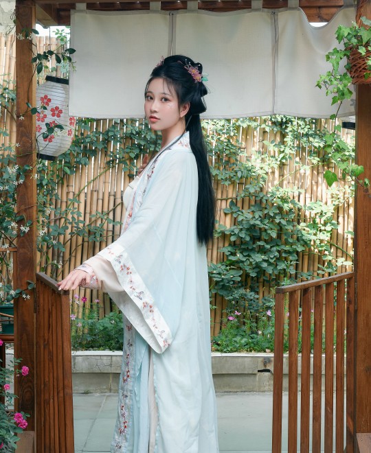 �ƹ�˿�������ݮ���տ�����BD�����